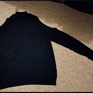 Open-shoulder Sweatshirt